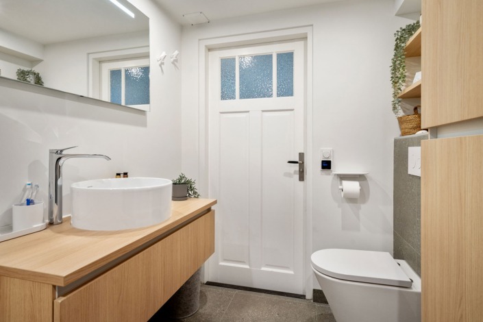 Scandinavische stijl in keuken en badkamer