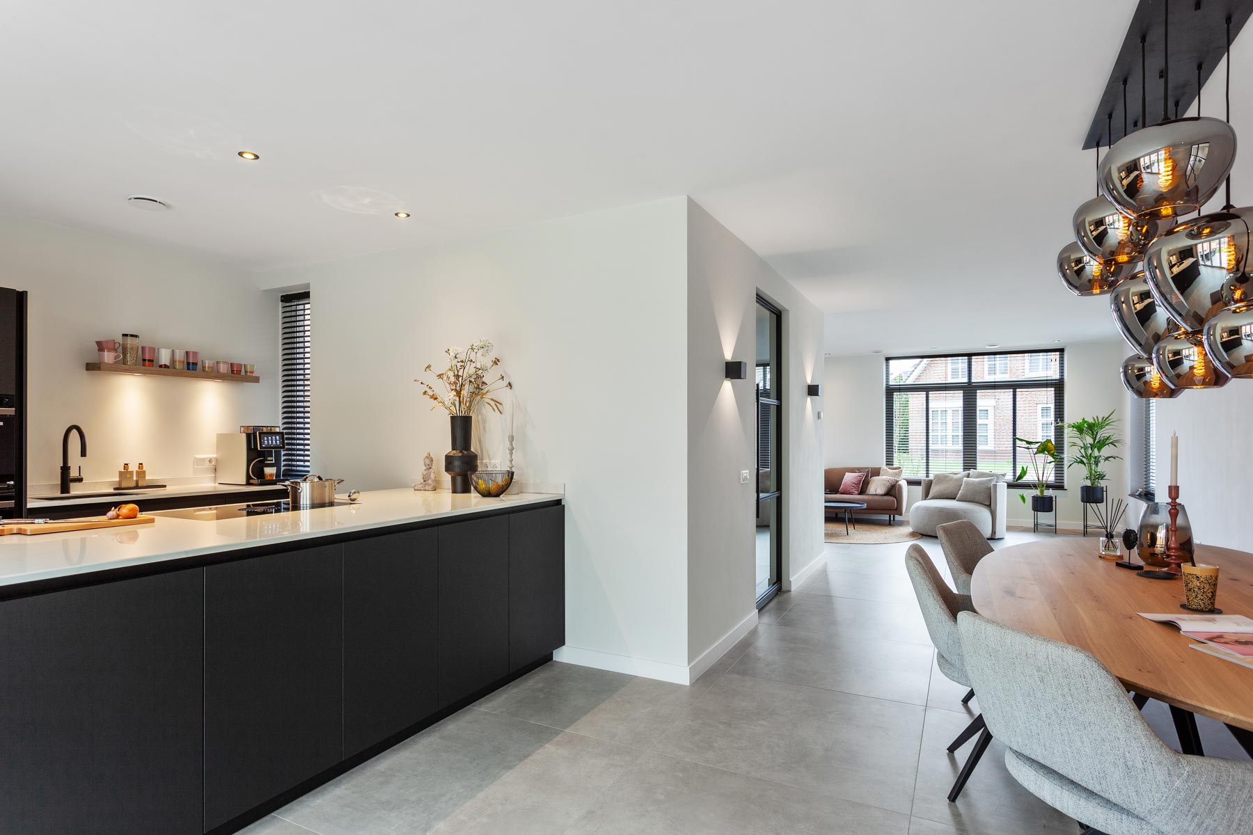 Grote leefkeuken strak design | Schalk Keuken & Bad